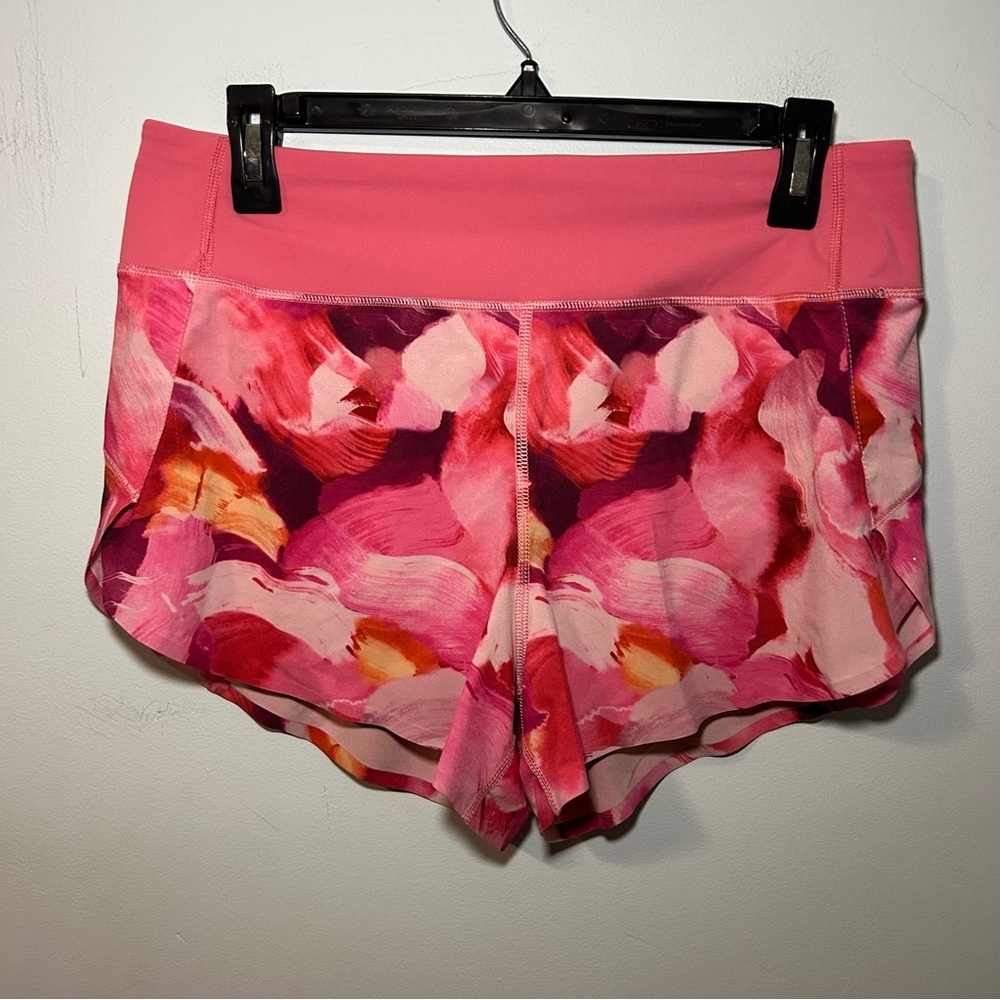 Athleta Pink Printed Run with It 3.5” Athletic Shorts Size Small